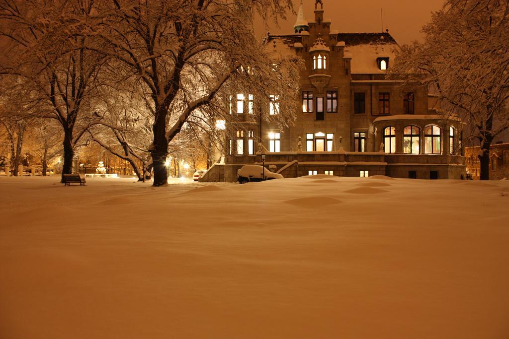 Schlosshotel Zum Markgrafen Quedlinburg Bagian luar foto